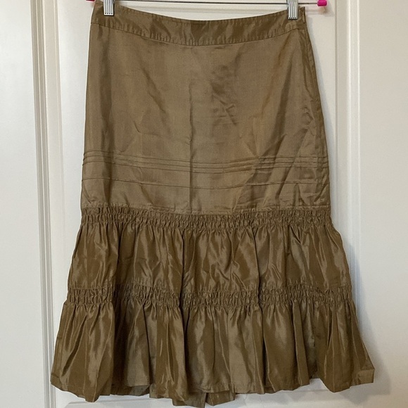 Banana Republic 100% Silk Midi Skirt Womens 4 gathered ruffles Champaign beige - Picture 1 of 12